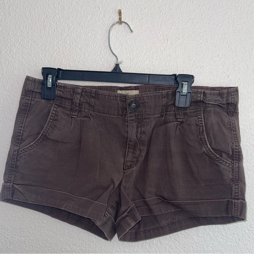 Hollister SO CAL Stretch shorts. Size 9 GUC